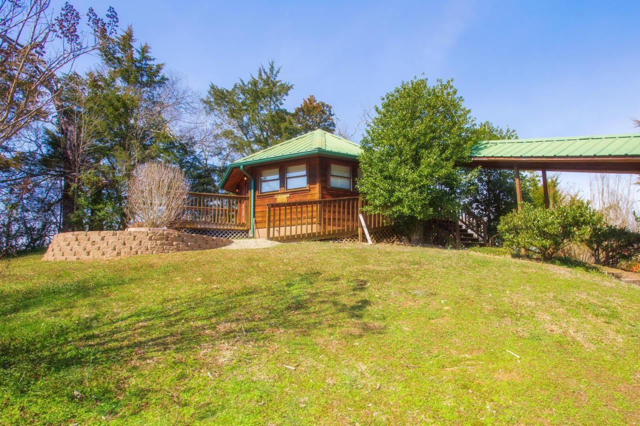 Smoky Bear Lodge With Guest House Sevierville Exterior photo