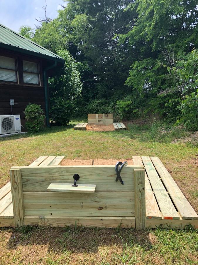 Smoky Bear Lodge With Guest House, Hot Tub, 1089 Free Tickets Each Paid Day, Dollywood And More Sevierville Exterior photo